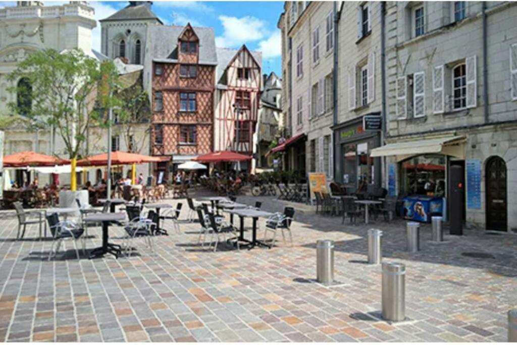 Bel Appartement 50M2 En Plein Centre De Saumur Kültér fotó